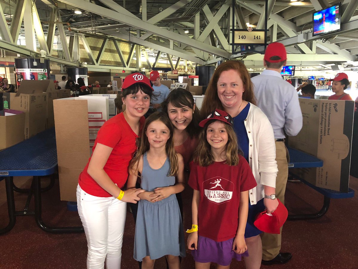 CHCSPTA's tweet photo. Tonight was @dcpublicschools Night at the @Nationals game! Watkins students presented their STEM fair projects at Nats Park. Special thanks to Ms. Moxley @MsMoxleyRoom320 for making this possible! #ClusterRocks https://t.co/gUrZMcbqbP