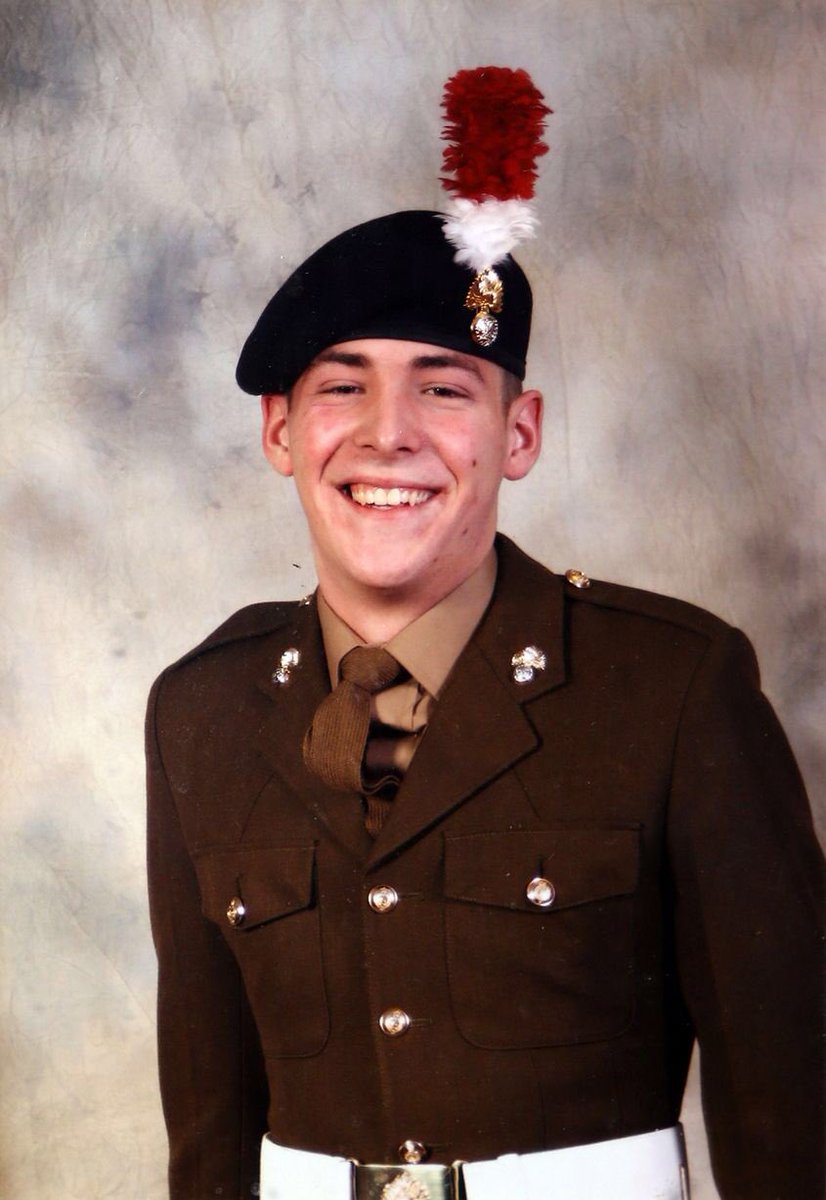 As a proud north Manchester club we also remember today fellow #northmanchester lad Lee Rigby on the 5th anniversary of his death. #RIP Lee. 1987-2013⚫️🐝