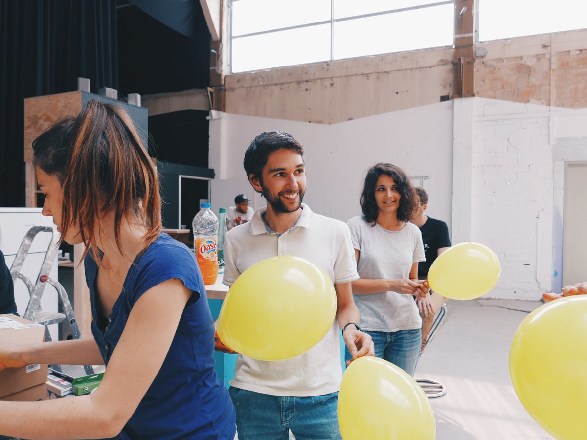 ⚡ SUPER CHANTIER Saison #1 GRAND FINAL ⚡
À qqes heures de l'ouverture du cinéma, un grand merci à toute la team du super chantier 🙌 On vous dit à mercredi pour les 1ères séances ? RDV tous les soirs du mercredi au dimanche pour un film, un hot dog et une bière fraîche 🍻👌😍⚡