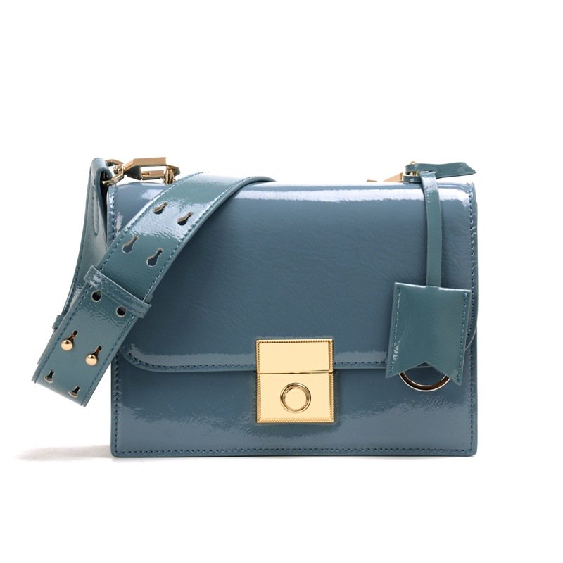 Taeyeon_ZK's tweet image. #patentleather #ShoulderBag women #boxbag (4 colors) 🌏GET YOURS ➡️aliexpress.com/item/info/3287…

#Skyblue #blue #WomenBag #shopping #onlineshopping #AliExpress #designerbag