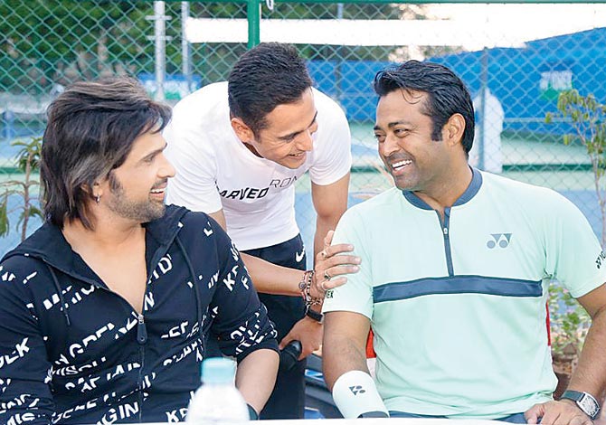 Funclickearn - funclickearn.com/2018/05/22/has…
Has wife Sonia Kapoor turned Himesh Reshammiya into a sports enthusiast?...