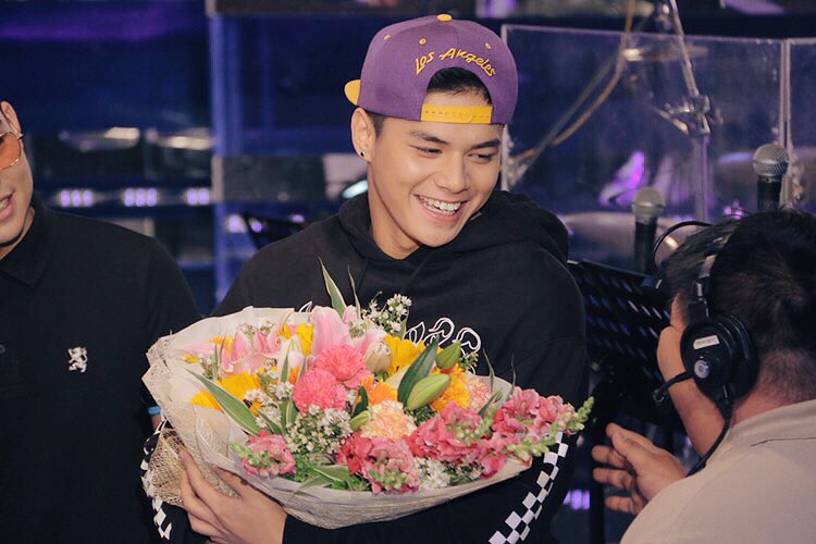 iamr2alonte's tweet photo. Oh! 😂 https://t.co/GhutzwRlGB