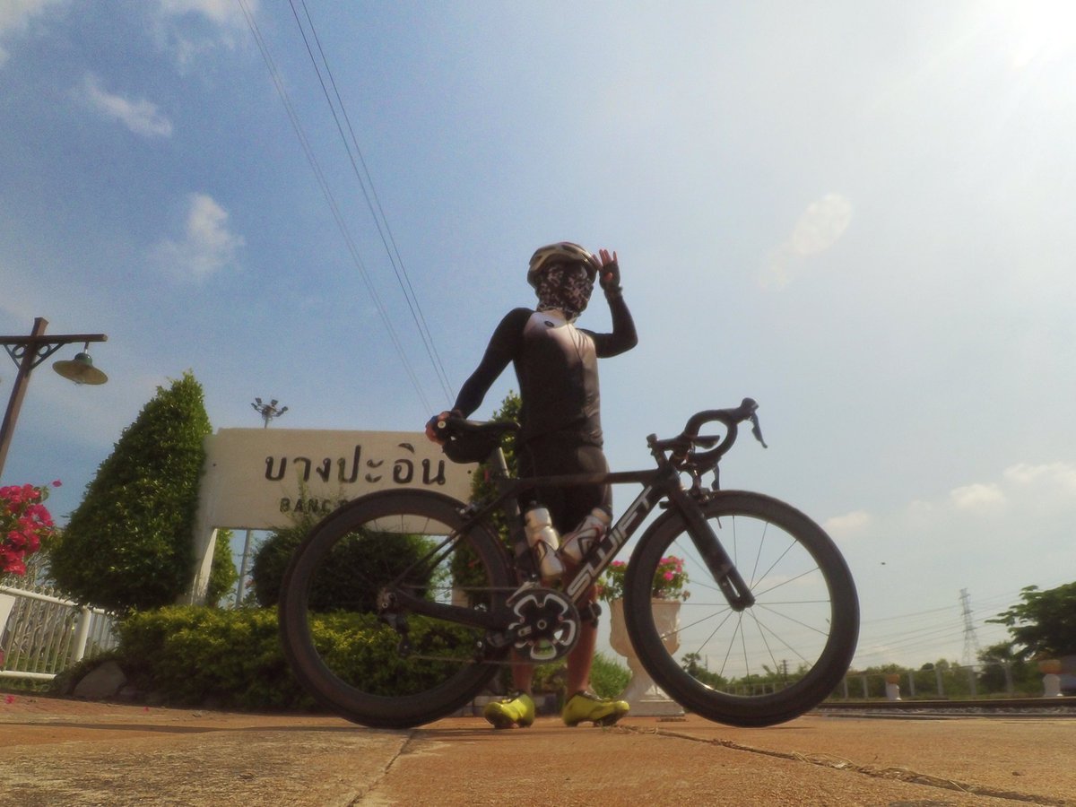 aum_889's tweet image. หันหน้าให้แดด.....!
#swiftcarbonthailand #shareyourswift #swiftcarbonbikethailand #hypervox
#myswiftcarbon #swiftcarbonhypervox
#swiftcarbon #swiftcarbonbikes 
#letsbike #letsbikebygoro #letsbikeshop
#คนเดียวก็ไป #คนเดียวก็ปั่น 
#แค่พอใจอะไรก็ได้