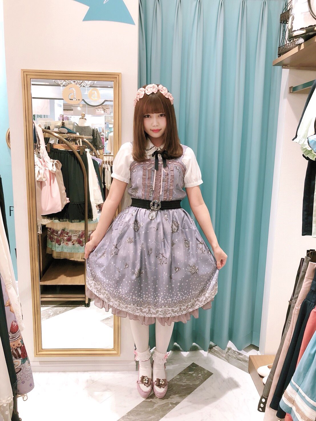 ট ইট র A Axes Femme ラフォーレ原宿 星座series カタログ掲載でお問合せの多かった星座seriesがいよいよ入荷しました 星座柄ワンピース ラベンダー ピンク 紺 5 900 Tax 星座モチーフブラウス キナリ グレー 紺 3 900 Tax どの色も