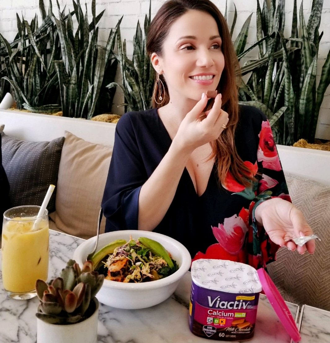 Living my best life, enjoying a healthy lunch and a delicious #Viactiv Calcium Soft Chew 😍 I love that Viactiv Calcium Soft Chews are individually wrapped, so I can easily take them on-the-go. Plus, the milk chocolate flavor 💖 #ad #BECHEWSY #CHEWSBETTER  viactiv.com