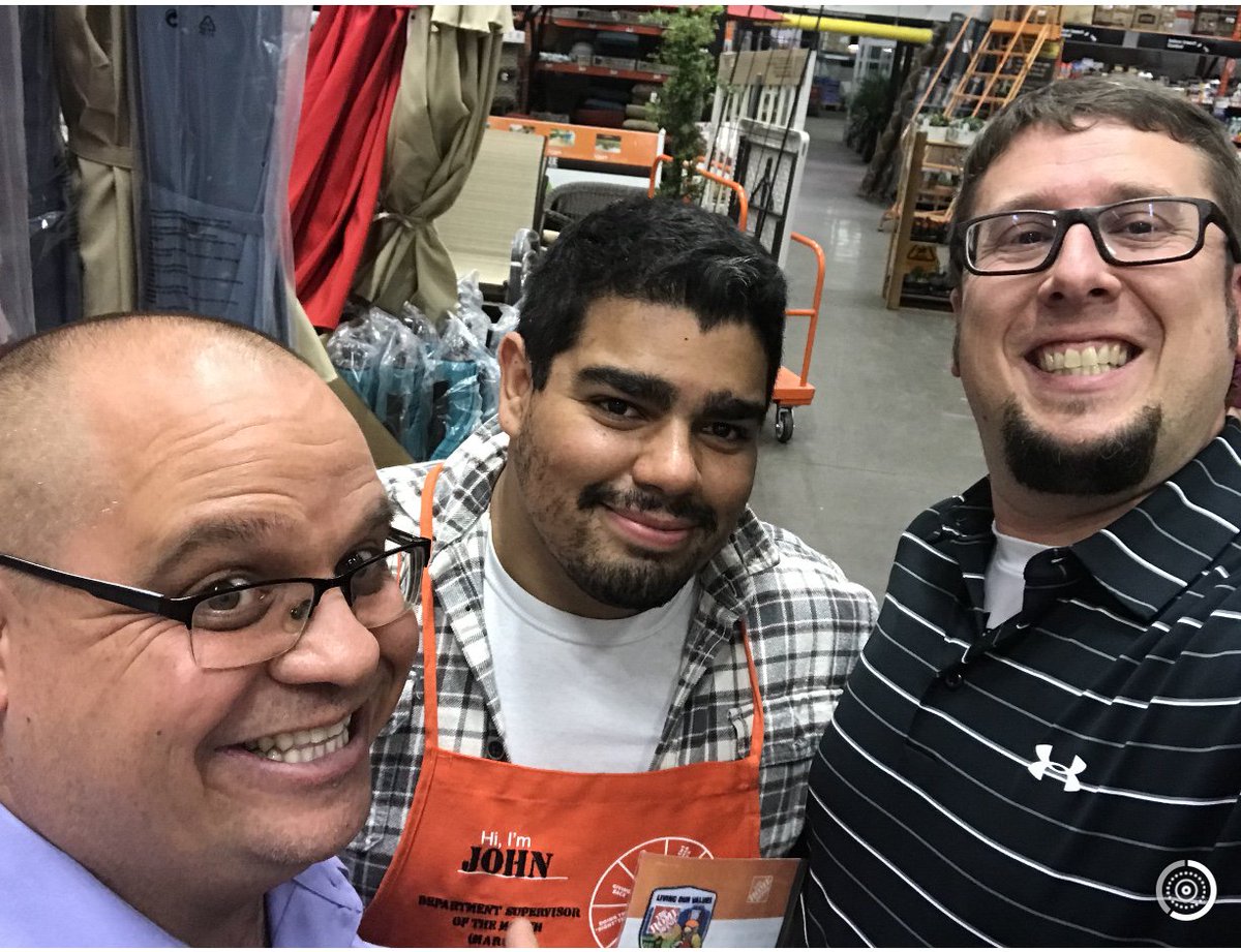 BoomMayberry's tweet photo. I was awarded the #1 Ops Asm award for the month of April!!! I couldn’t do it without these AWESOME Ops DS’s!!!  We appreciate all that you do!! #Team456 #D66Proud @JefferyOfenloch @KatiePentek @D66ClayB https://t.co/DUMRyLynOI