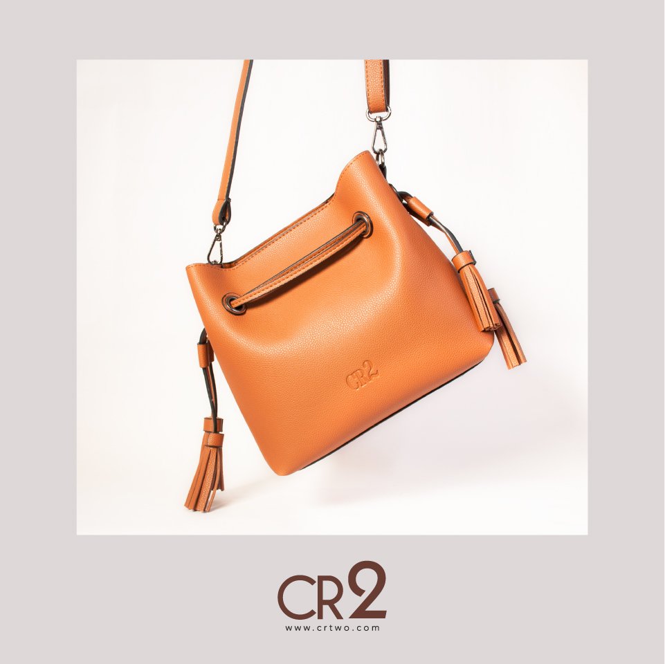 cr2 sling bag