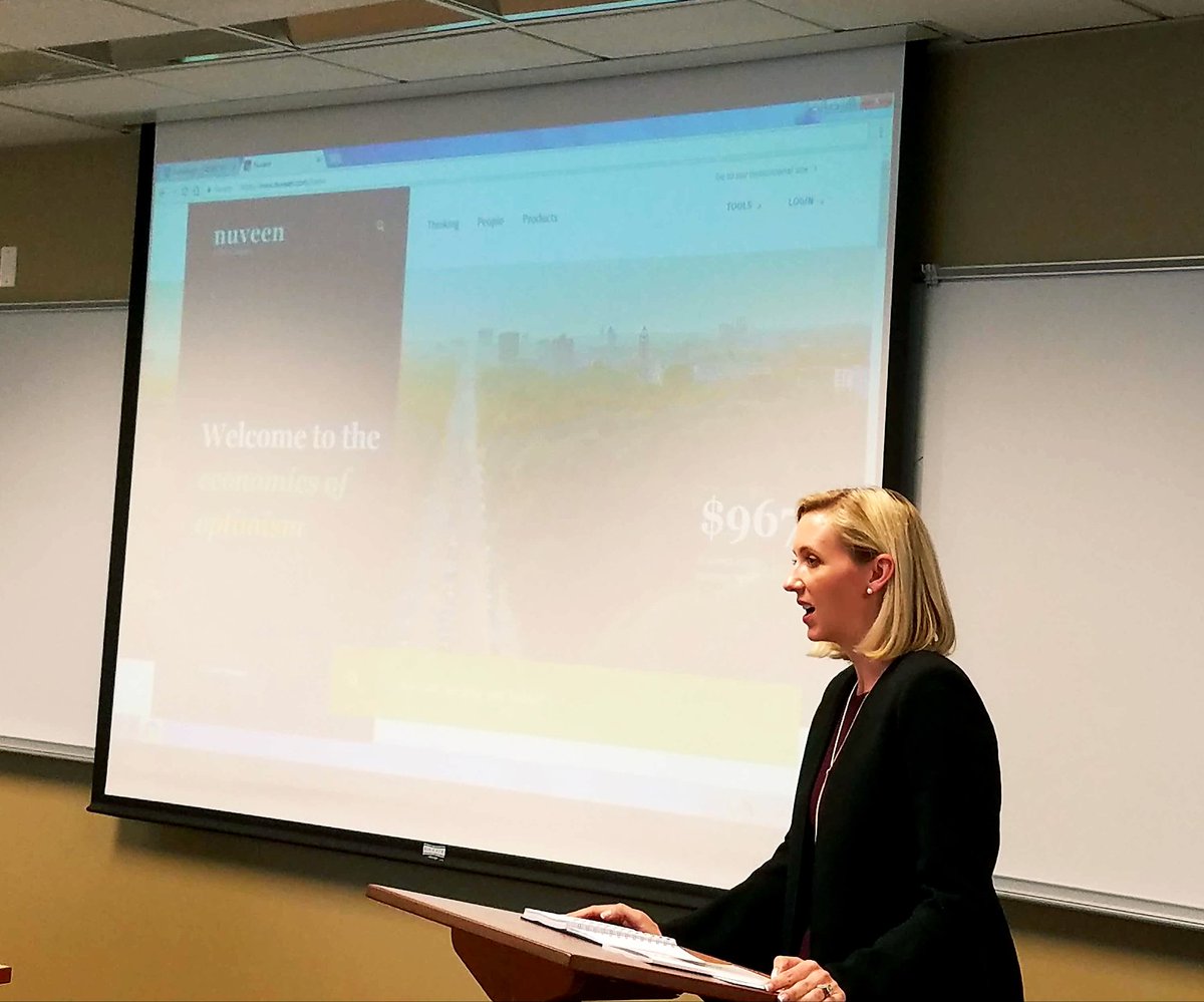 mattragas's tweet photo. Invaluable advice from star @DePaulPRAD @DePaulU alumna @taragiuliano to our #PRAD596 class on the importance of real-world relationships & networking. #thankyou #proudprof https://t.co/LgzhnaYvPq