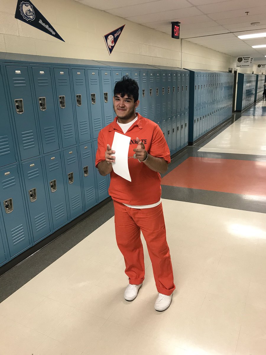 Isaiah On Twitter Senior Week Day 1 Meme Vine Day Girl Youre