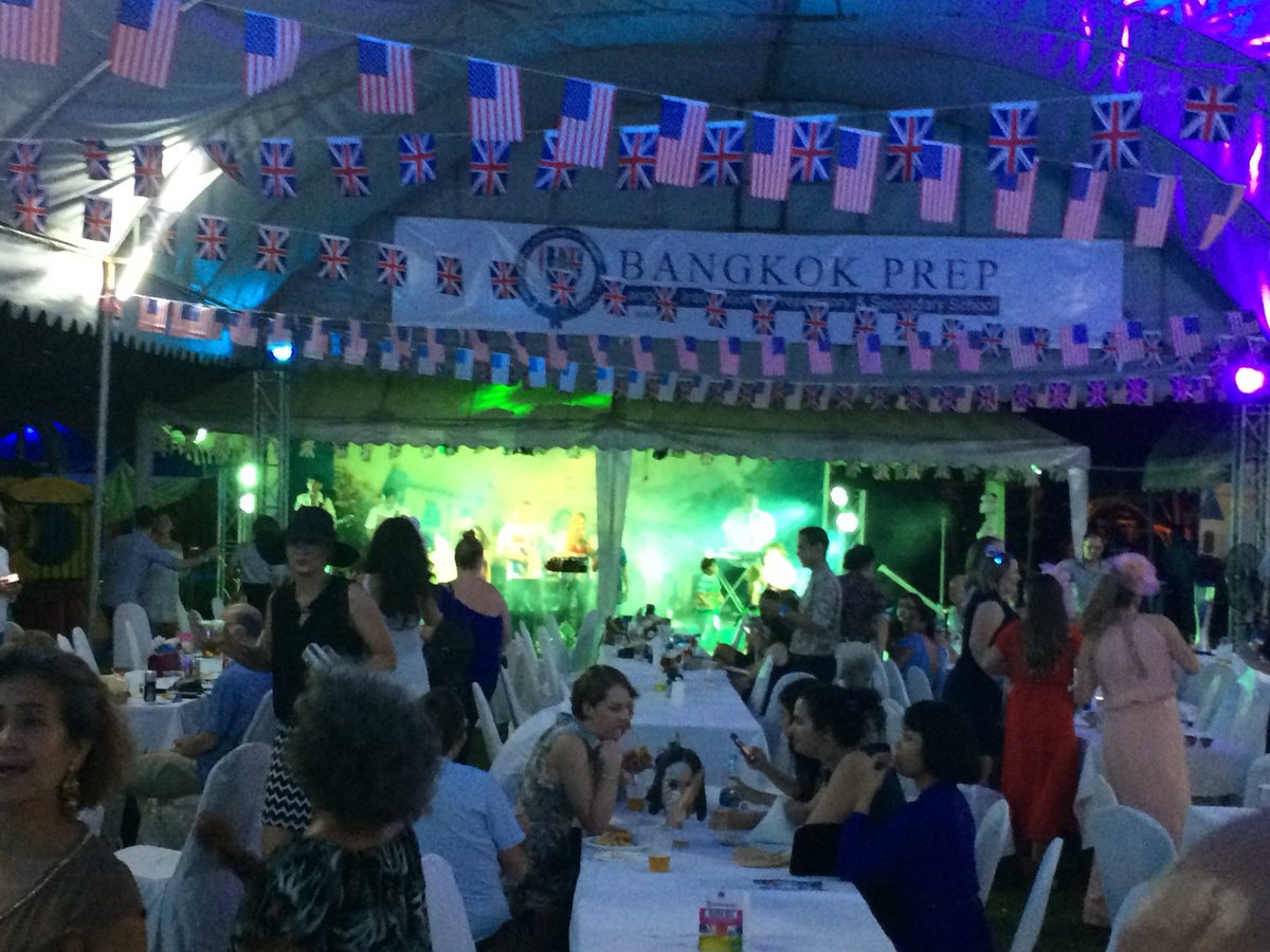 RamadaRiverside's tweet photo. British club celebration https://t.co/Mvr4Ihukyb