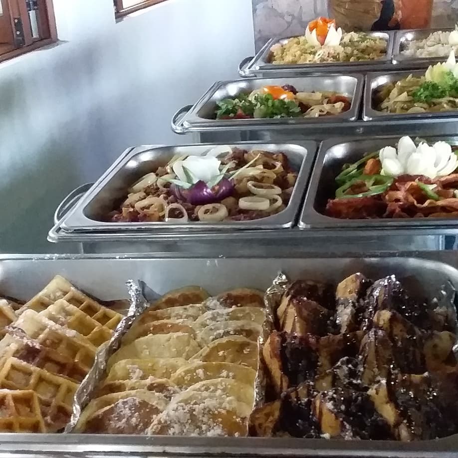Chef_Ozo's tweet photo. Breakfast buffet https://t.co/2aranQXzZm