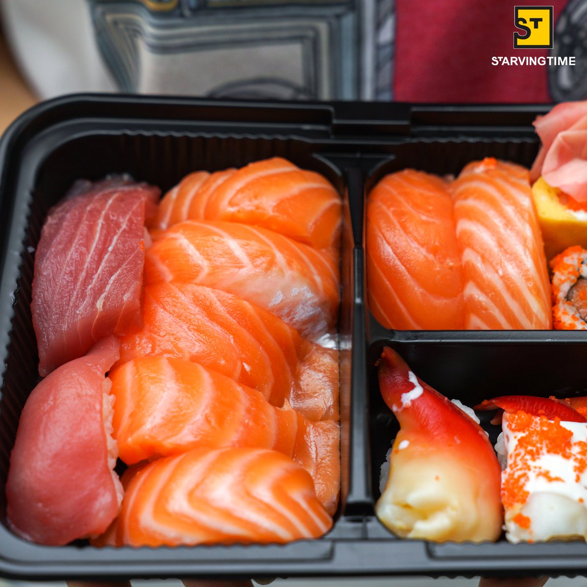 starvingtime's tweet image. ซูชิแซลมอนชิ้นใหญ่ เนื้อแน่น ไข่หวานเนื้อเนียน หวานนิดๆ ปูอัดชิ้นโตให้มาทั้งชิ้น
 
 📍 ไข่หวานบ้านซูชิ | ตรงข้ามศูนย์อาหารเมืองทองฯ
 🌟 : 🌕🌕🌕🌑🌑 (เขาว่าดีเลยตามมา)

 #อร่อยไปแดก #อร่อยบอกต่อ #อร่อยนะรู้ยัง #Starvingtime #เรื่องกินเรื่องใหญ่ #อร่อยริมทาง @Kin24hrs @aroii