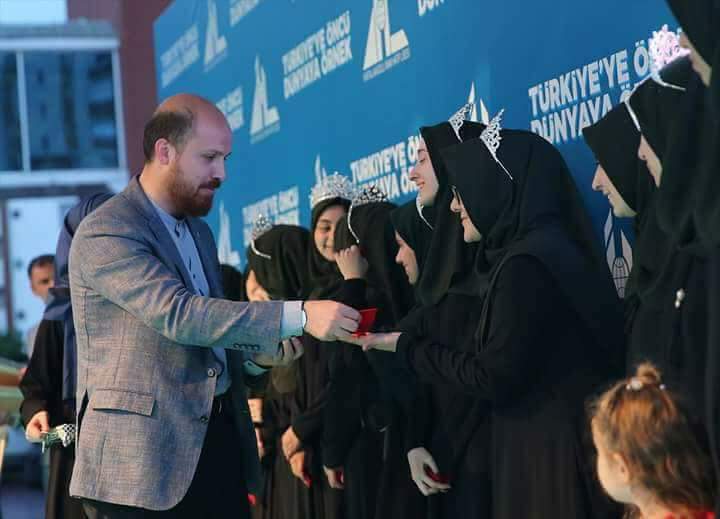 semo1287's tweet photo. الفائزات فى دورات حفظ القرأن العالميه 
ما أجملهم يعني والله ، ماشاء الله 🌸💙 https://t.co/6H8kjJmlK0