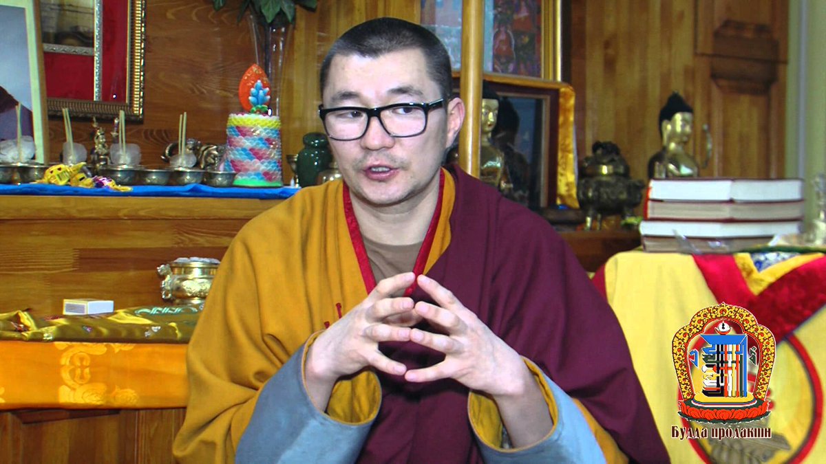 Өөрийн гэсэн үзэл бодол, үнэт зүйлтэй хүн хэзээ ч бусдын цүнхийг барьж гүйхгүй. Гавж Д.Нямсамбуу