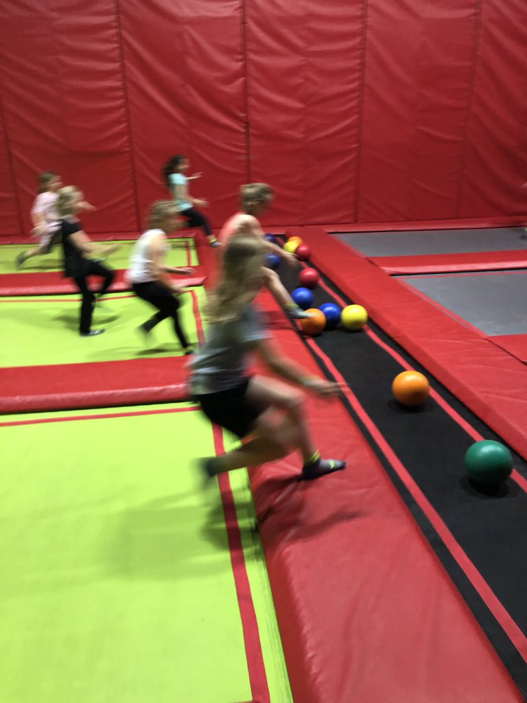ckaebs's tweet photo. @MsWsClass more birthday party fun! https://t.co/QY0jkEkgzC