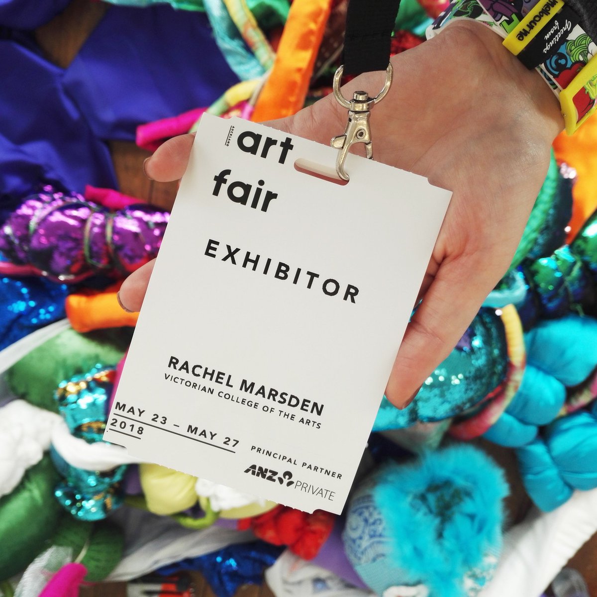 rachmarsden's tweet image. So proud of my art curatorship students @unimelb and artists @vca_mcm, installing their group exhibition &apos;Beyond Boundaries&apos; in the &apos;Piki Mai: Up Here^^&apos; section upstairs at the @AucklandArtFair. With support from @acp_projects and #vcaacess... 

#aklartfair #beyondboundaries