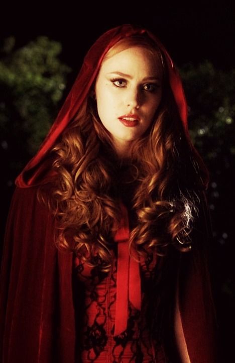 itsybitsynat's tweet image. #jessicahamby #queenoflouisiana #vampirequeen #louisianadistrict #red #redheadedvamp #babyvamp #newborn #bontemps