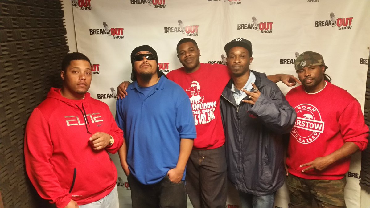 BreakOut_HD's tweet photo. #breakoutshow #dabreakoutshow #desertlife #dersertboys #Hd #radio #943kducFm #mega107Fm #addmoney #newmusic #newartist https://t.co/OHu8RzbmnX