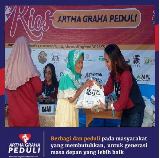 DinaBellina's tweet photo. Menara Global ikut berbagi dan mendukung program pemerintah unt membantu warga sekitar dlm wujud Pasar Murah AGP Ramadhan  2018 #pasarmurah @agpeduli #agpeduli #agppasarmurah https://t.co/0UYcYcg0RR
