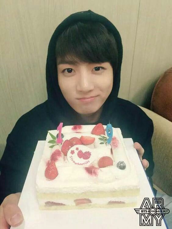 Chyh_Chu's tweet image. С днём рожденья меня 😱😱😱
Сам себя не поздравишль
Никто не поздравит

#happymyday
#HappyBirthday