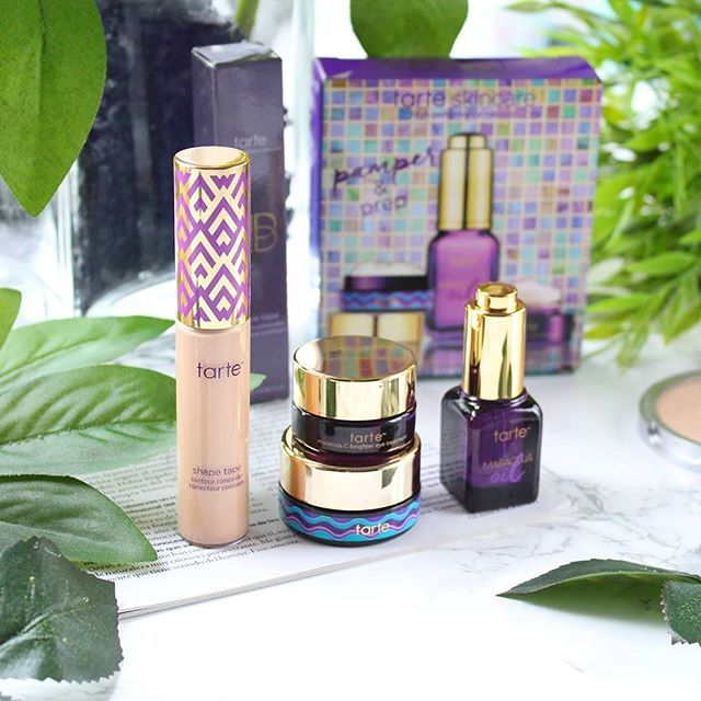 daphnes_BL's tweet image. Vosotras también aprovechasteis los gastos de envío gratuitos en la web de @tartecosmetics??
.
✨ Yo tenía muchisísimas ganas de probar el famoso corrector #ShapeTape así que aproveché la ocasión para hacerme por fin con el! Es el tono Light Neutral y… ift.tt/2IAeaXD