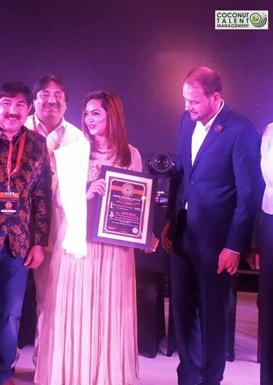 coconut_talent's tweet photo. Our hearts are filled with joy as #CoconutTalentManagement’s exclusive artist @ArshiKOfficial wins the ‘Best Entertainer of the Year’ award by ‘Horse Premier League’.
For business inquiries, call: 8080018018 / 8080188188
#CTMExclusive #CTM https://t.co/LzLhIPQ3av