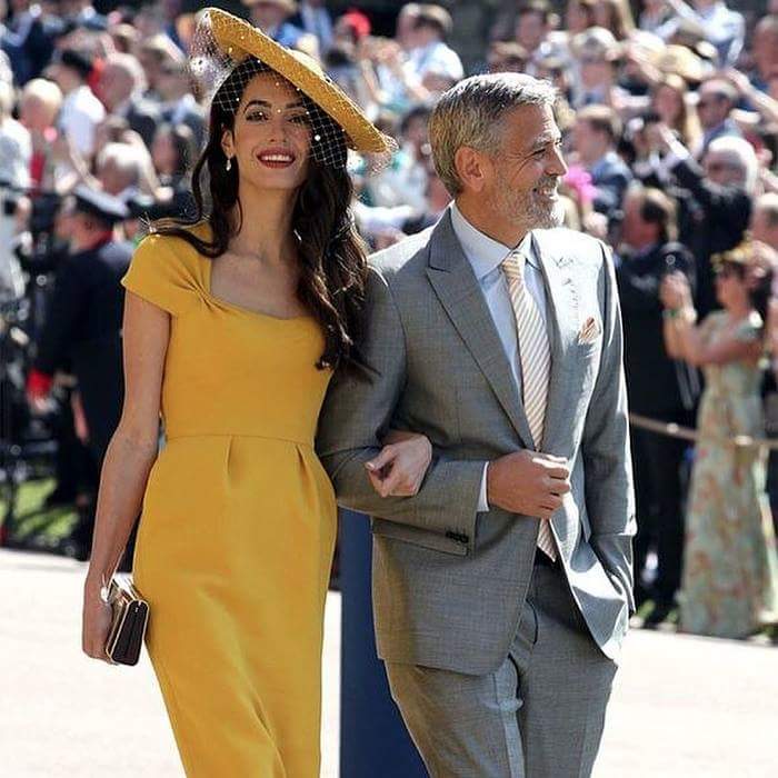 talaalamuddin's tweet photo. Still feeling ROYALLY elated about showing our true stripes this weekend on this spectacularly sensational lady in yellow! 💛👜👑☀️ #TALAbag #TheLuckBeALady #clutch #bespoke #marryHarry #royalwedding #harryandmeghan #TotallyTALA #riserockrepeat 📸 #dailyexpress #shanghaidaily https://t.co/7nakZoYE6b