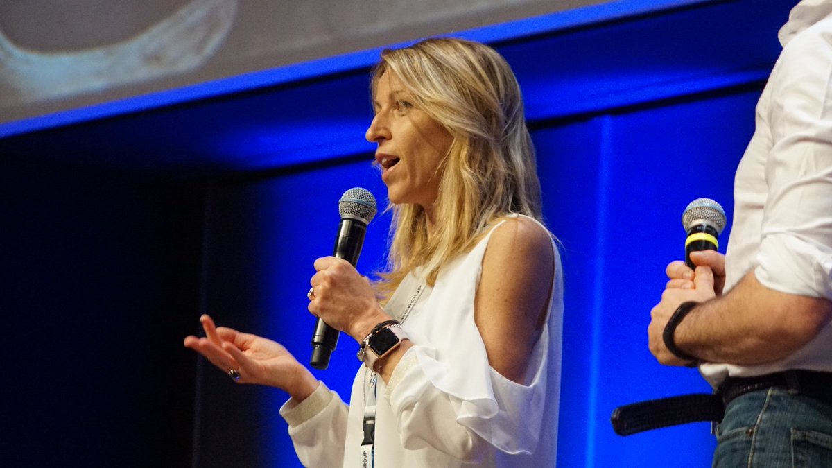 Cla_Gagliardini's tweet photo. Il punto sull'offerta @VarGroup e sui progetti, le partnership e le competenze messe in campo per soddisfare le esigenze del mercato in modo puntuale e prospettico
#ConventionVar #MadeInItaly40 #Industry40 https://t.co/cE2YdMADXV