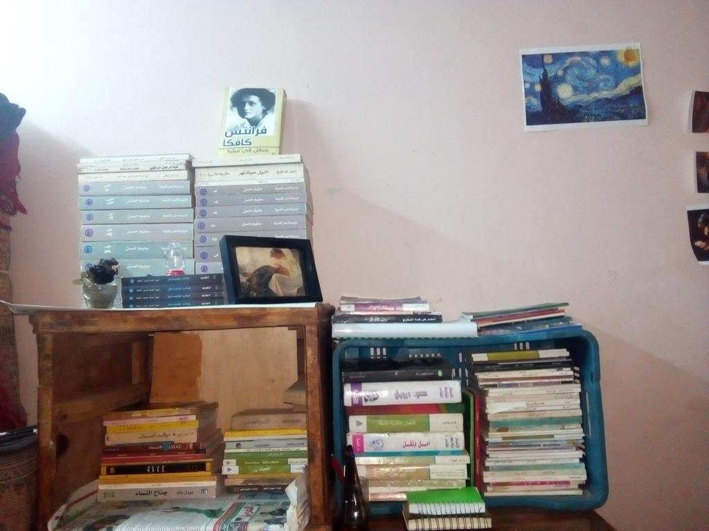 ElQady111's tweet photo. مكتبتي في اول ظهور علني ليها 😂❤ https://t.co/l9BlvT818J