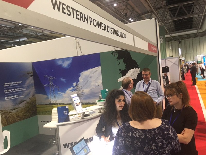 gridcustomersuk's tweet photo. Our demonstration model is illustrating our @flexible_power project and the role of Demand Side Response @UtilityWeekLive. Come and find us at E45 where we can explain more. You can also visit https://t.co/tVgOnyMsRy #wpdfuture https://t.co/xYbFkPRP8c