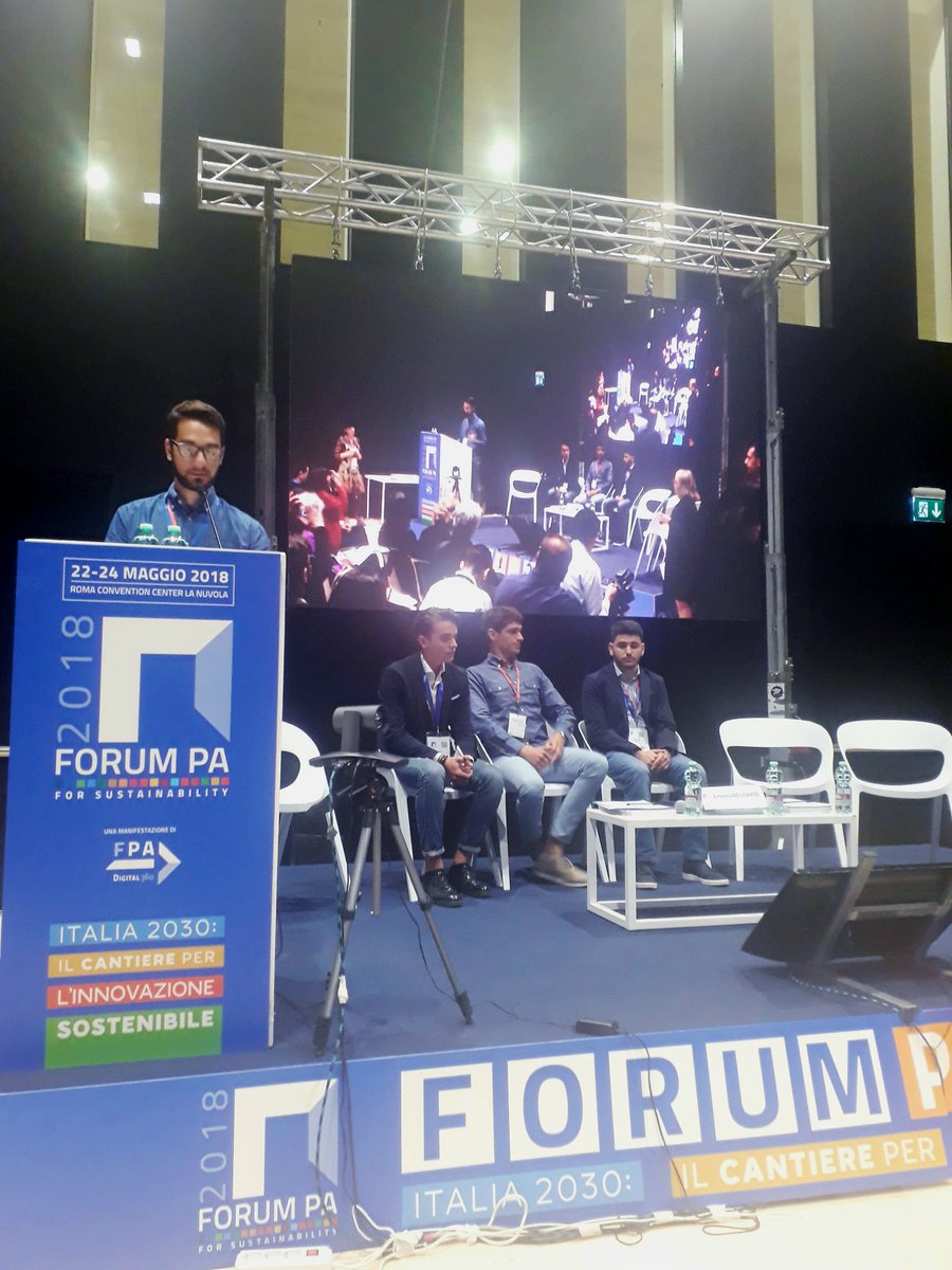 OpenCoesione's tweet photo. Eccoci al podio
Iniziamo con il team @lost_flight 
3° classificato #ASOC1718 
Con una ricerca su Aeroporto Sant'Anna di #Crotone
#ForumPA2018 https://t.co/Tj0SgkYYeJ