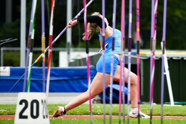 Herbeleef de <a href="/TerSpeckeBokaal/">Ter Specke Bokaal</a> 2018 met de artistieke foto’s van <a href="/erikvanleeuwen/">Erik van Leeuwen</a> #atletiek #baancircuit #speerwerpen #Lisse erki.nl/pics/main.php?…