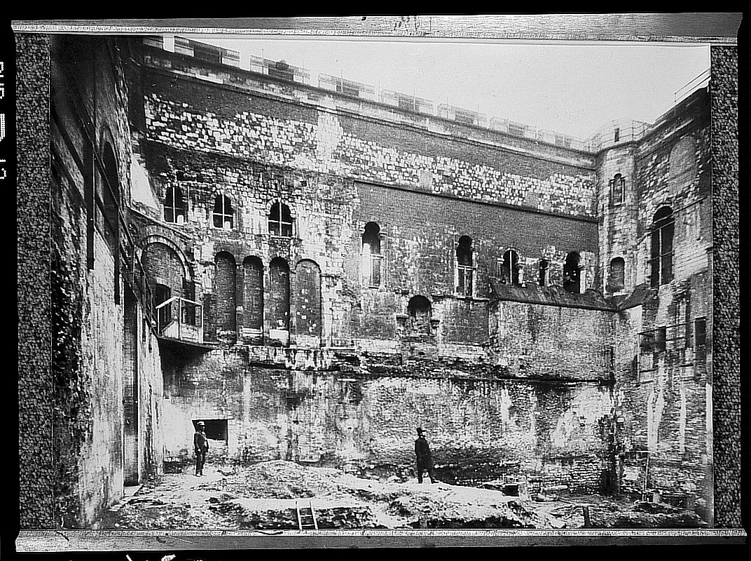 NorwichCastle's tweet photo. 'Restore, Conserve or Let it Fall? The Battle for the Keep 1833-1839' - join Dr Clare Haynes here at 12.30 as she explores the period when the Castle's future was all but clear…
Talk included with admission, no booking required: https://t.co/m9GStng484 #SquareBoxNorwich https://t.co/FLdbY1raOs
