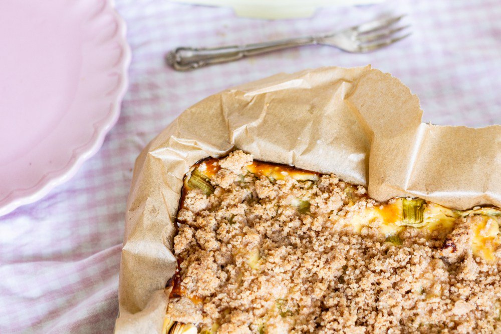 Streusel Rhabarber Quark Kuchen Klassisch Lecker antonellasbackblog.de/streusel-rhaba…