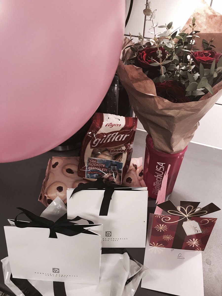 #22today🎂 uppvaktad av bästa teamet!🎀🌸 #5813power