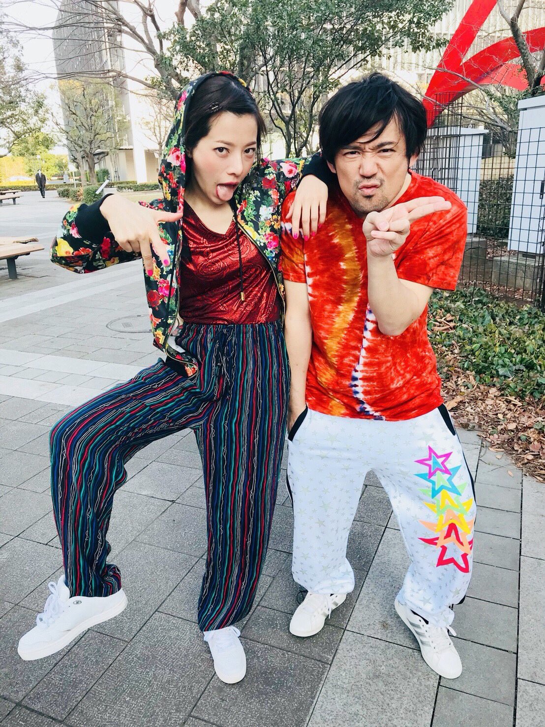公式 コンフィデンスマンjp まさかの同業 巣鴨のキンタギンコの登場でした ダ ダサい いや待て 3周回ってオシャレに見えてきたかも Nyのファッションスナップみたいに見えてきたかも コンフィデンスマンjp 次週28日方法 岡田義徳