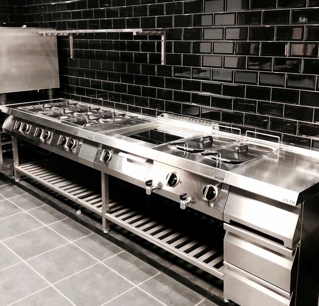 AliGroupFS's tweet photo. When design is the protagonist, the result is evident.
Here’s an amazing Silko kitchen in Brasserie Josephine.
#silko #kitchen #cooking #brasserie #aligroupFS #aligroupFSprojects https://t.co/iK9L6E7kzF