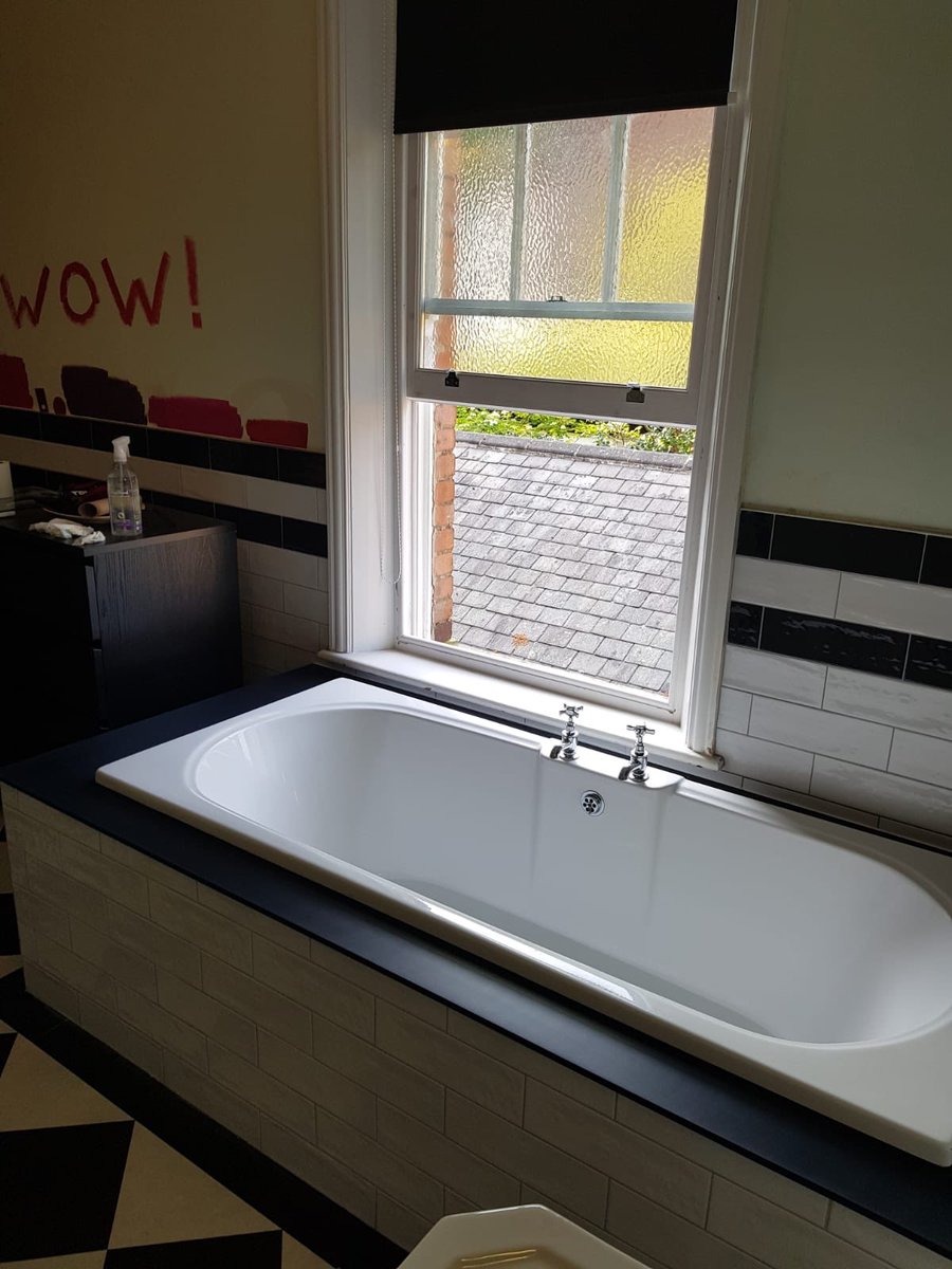 HawdonSurfaces's tweet image. Black @coriandesign bath surround before and after. 🔥 Not just for kitchen worktops. Very hygienic and looks..WOW!
Send over your enquiry to Scott:
Info@Hawdonworksurfaces.com 
07848869222 
#HawdonWorkSurfaces #Bespoke #Luxury #Seamless #JustAsk #Corian #SolidSurface