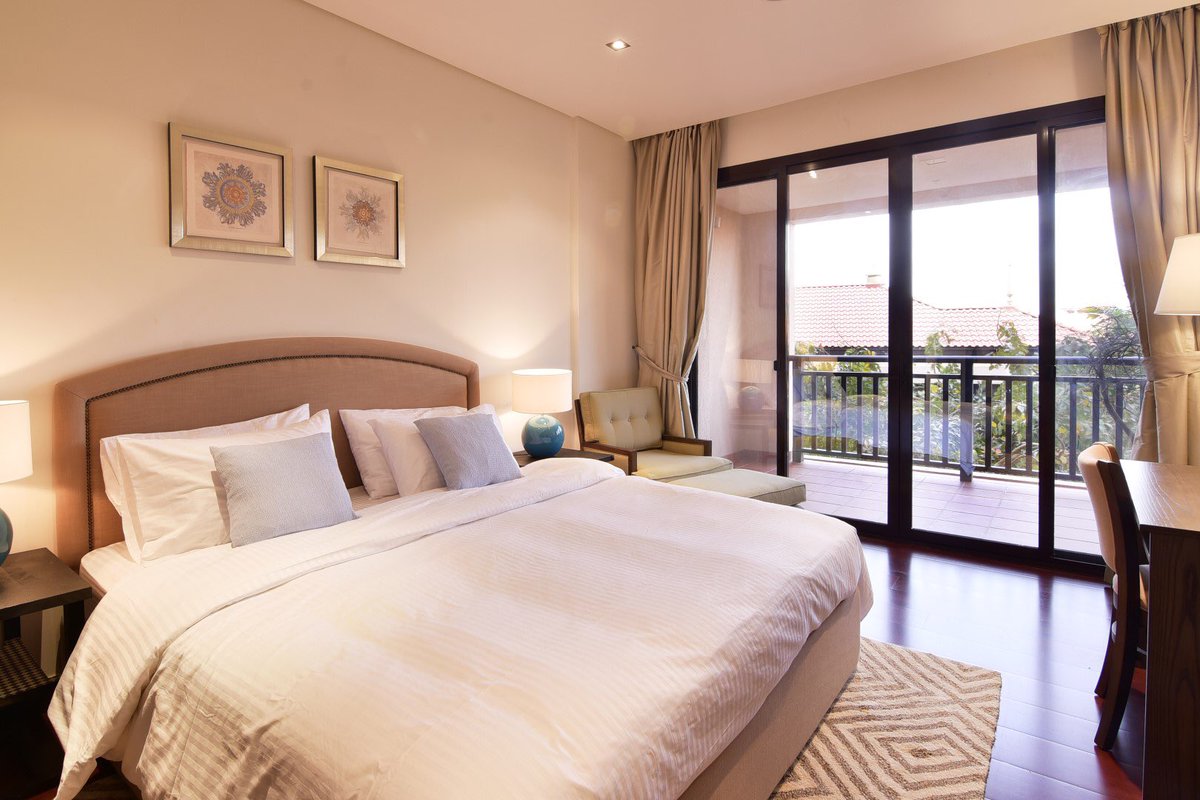 Stay with us in one of the luxurious resort on the Palm with direct access on the beach

#Yallarent
#shorttermrental #airbnbdubai #booking 

booking.com/Share-IAuJ0W

airbnb.com/rooms/24790658…
