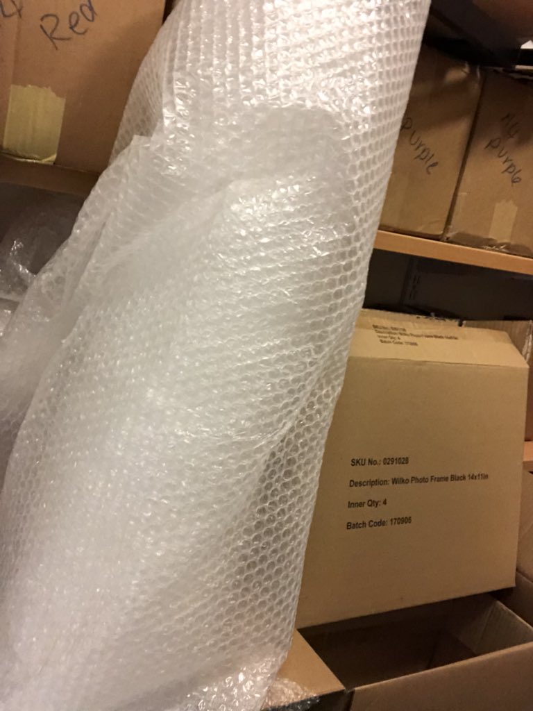 Our fave team member 💖 “Bertha the Bubble Wrap” we couldn’t have dine any of this without her 😂💖