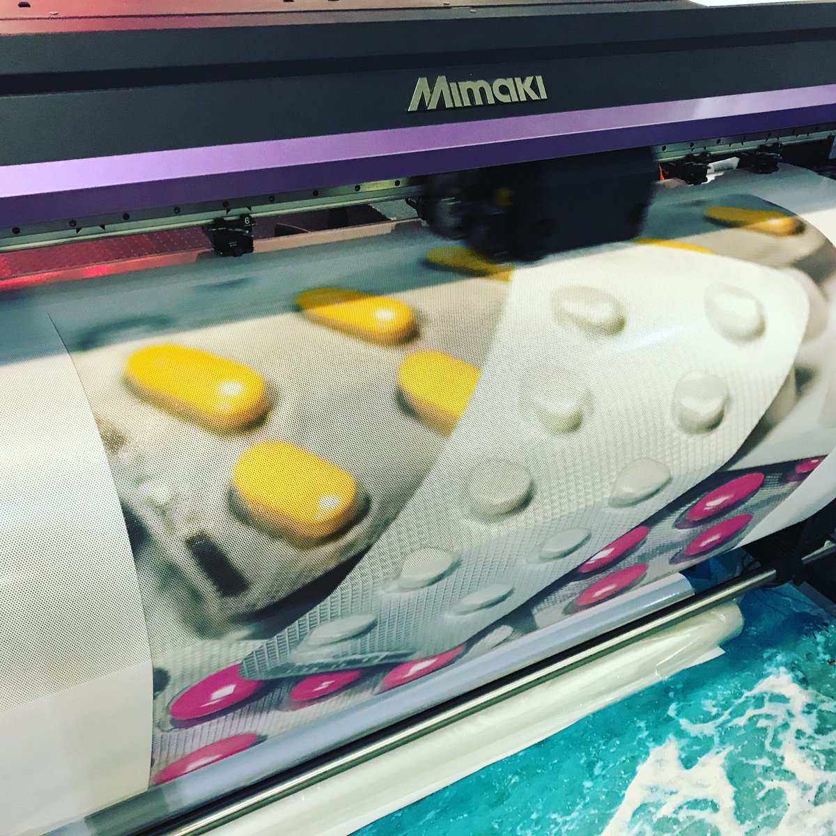 IceWorxPrint's tweet photo. Printing on @Contra_Vision for @PharmaValu looking spectacular !!! @signaf @FLAAR_Reports @MimakiUSA @IceWorxPrint @PharmaValu https://t.co/pNjdyYdAfY