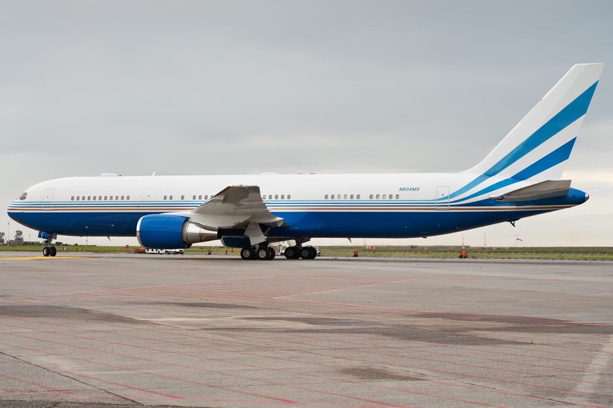 GenovAeroporto's tweet photo. Boeing #b767 privato arrivato questa mattina da Las Vegas. Foto di Roberto Gorini ✈️ #limj #goa #voladagenova #flytogenoa #lamialiguria #avgeeks #spotter #goaspotters https://t.co/d3aNB0Pef6