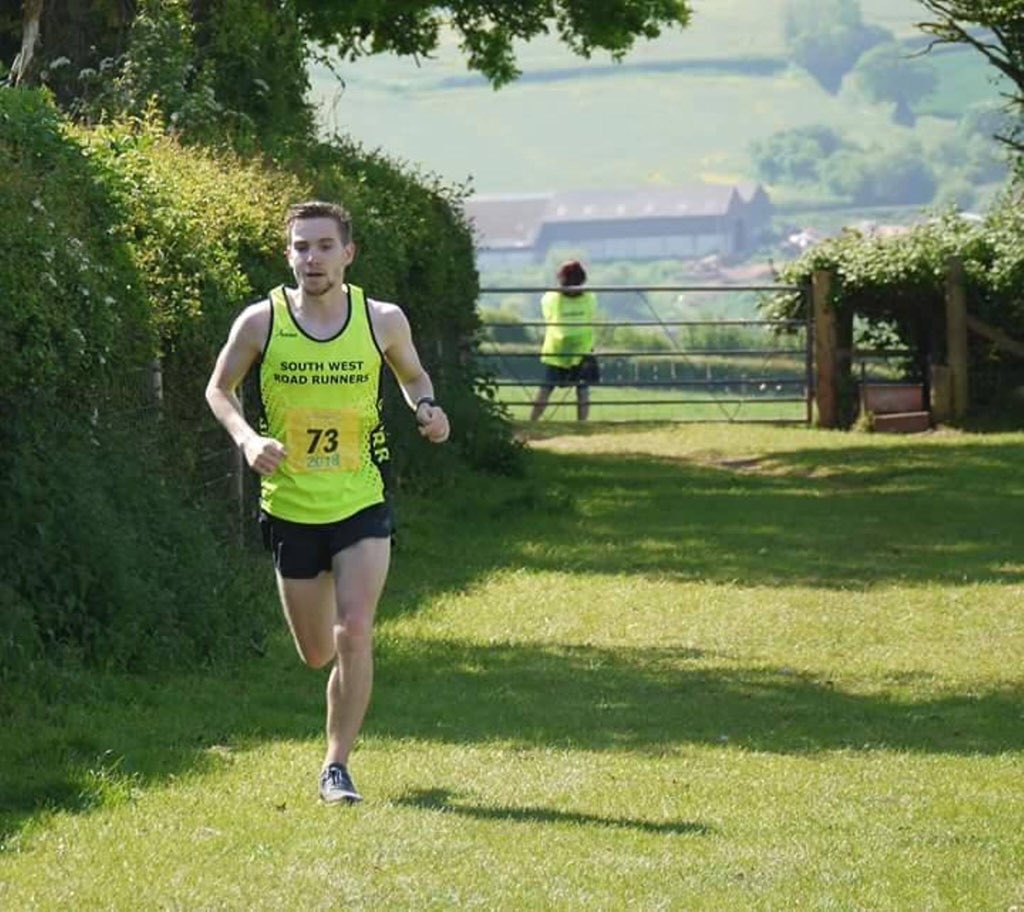 Another big weekend of racing with successes at events up and down the country including a 2nd overall for Alex Foyn at Exmouth Triathlon and alumni Ollie Thorogood running to 3rd at the Crediton Crunch 10k. Catch up on all the action here: facebook.com/Exeter.Uni.Tri…