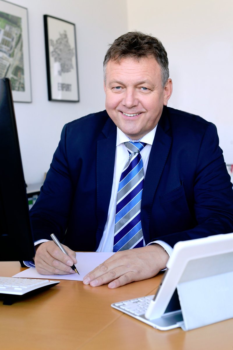 Kurz vor der #RapidTech im Juni sprachen wir mit dem Geschäftsführer der Messe über Highlights bei Ausstellern und Fachkongress. @messeerfurt #3DDruck           #AdditiveManufacturing #formenbau form-werkzeug.de/news/uebersich…