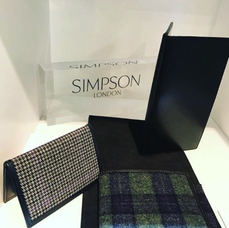 Simpson English Bridle Hide wallets make a fine combination with @huddersfieldfineworsted wool cloth. On show at 30 Saville Row for <a href="/londoncraftweek/">London Craft Week</a>. 
#london #luxury #leather #bridlehide #throwback #accessories #wool #collaberarion #madeinengland #handcrafted #art #Mensfashion