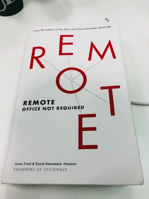 celiaselmes's tweet image. "Remote, office not required" but required reading that @mgomezmarti lent to me 🔝🔝🦄 #remotepeople #officenotrequired 💁‍♀️