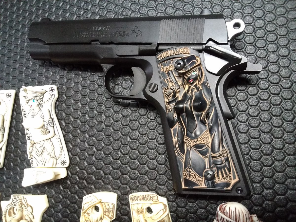 エアガン、モデルガン用美女レリーフグリップ「ぐり子さん」 仲間内