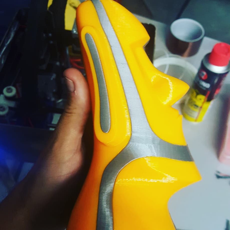 TheMaker3DP's tweet photo. Moai dual color, Dardo hotend nozzle 0.6 mm layer 0.25 mm infill 10% 14 hours 380g, no purge, no extra travel, only #3Dprinting https://t.co/7UJHfJRc2S