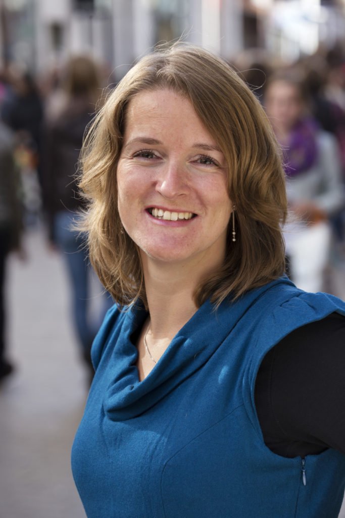oogtv's tweet photo. Carine Bloemhoff lijsttrekker PvdA Groningen #groningen: https://t.co/CZmVBEUxDf https://t.co/daBGmybOBV