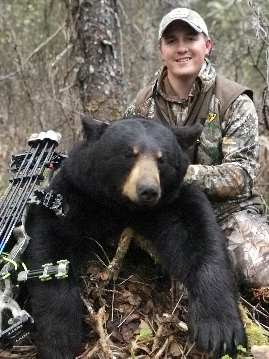 Thankful to harvest my first Alaskan black bear 🎯@HOYTARCHERYInc #GetSeriousGetHoyt #HoytTaggedOut